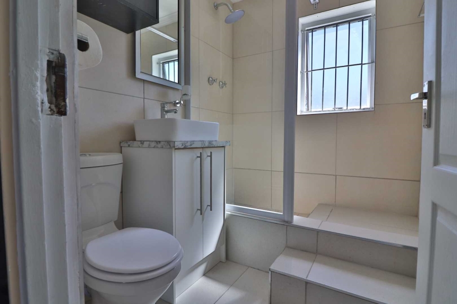 2 Bedroom Property for Sale in Maitland Western Cape